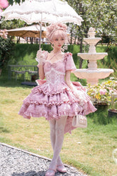 Robe Sweet Lolita à volants triple couche avec nœud papillon, col carré rose et manches courtes